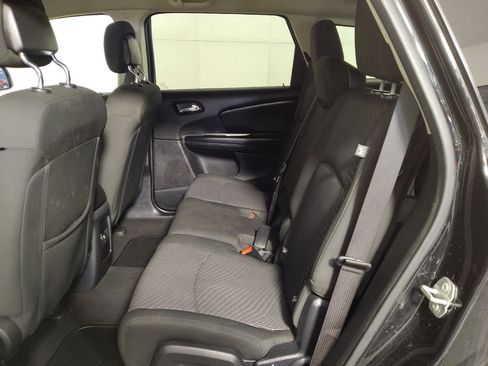 Used 2019 Dodge Journey SE w/ Connectivity Group FWD image 18