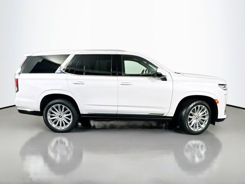 Used 2022 Cadillac Escalade Premium Luxury w/ Performance Package AWD/4WD image 8
