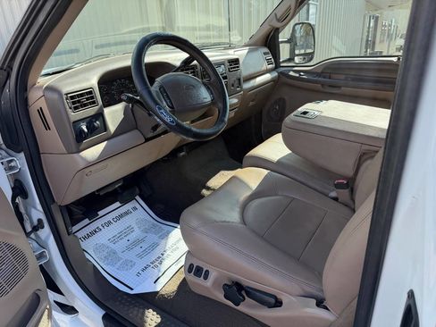 Used 1999 Ford F250 Lariat image 9