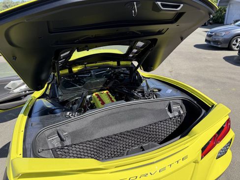 Used 2023 Chevrolet Corvette Stingray Premium Cpe w/ Z51 Performance Package RWD image 23