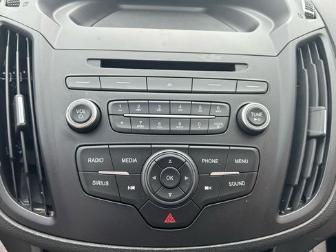 Used 2017 Ford Escape SE image 24