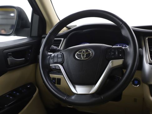 Used 2016 Toyota Highlander Limited image 15