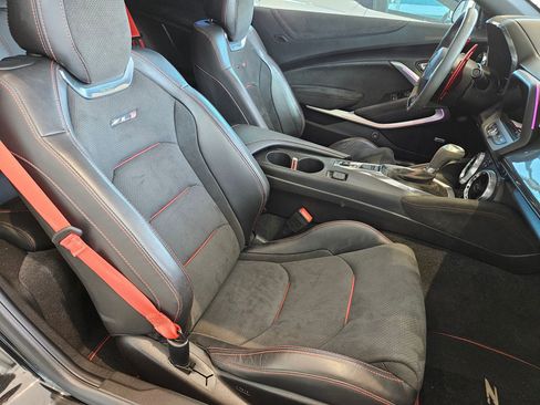 Used 2019 Chevrolet Camaro ZL1 image 32