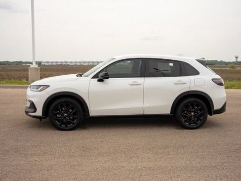 Used 2024 Honda HR-V Sport image 4
