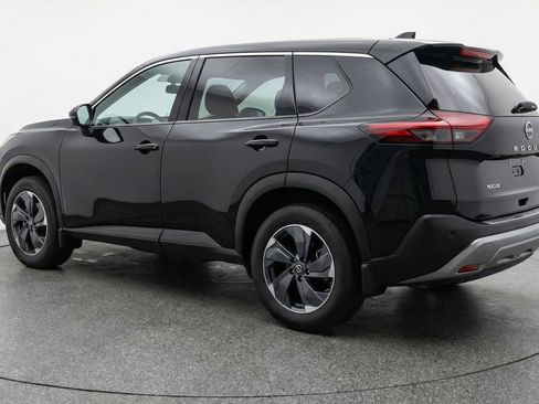 Used 2025 Nissan Rogue SV image 6