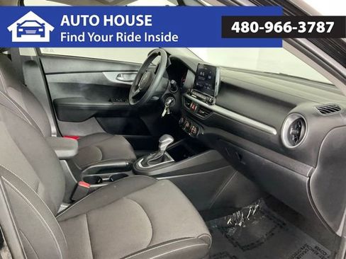 Used 2024 Kia Forte LXS image 17