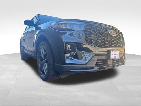 New 2026 Ford Explorer ST-Line w/ ST-Line Street Pack image 8