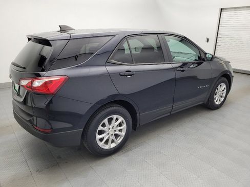 Used 2021 Chevrolet Equinox LS w/ LS Convenience Package FWD image 10