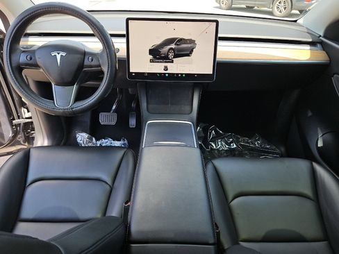Used 2022 Tesla Model Y Long Range AWD/4WD image 12