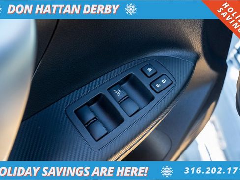 Used 2022 Mitsubishi Eclipse Cross SE image 18