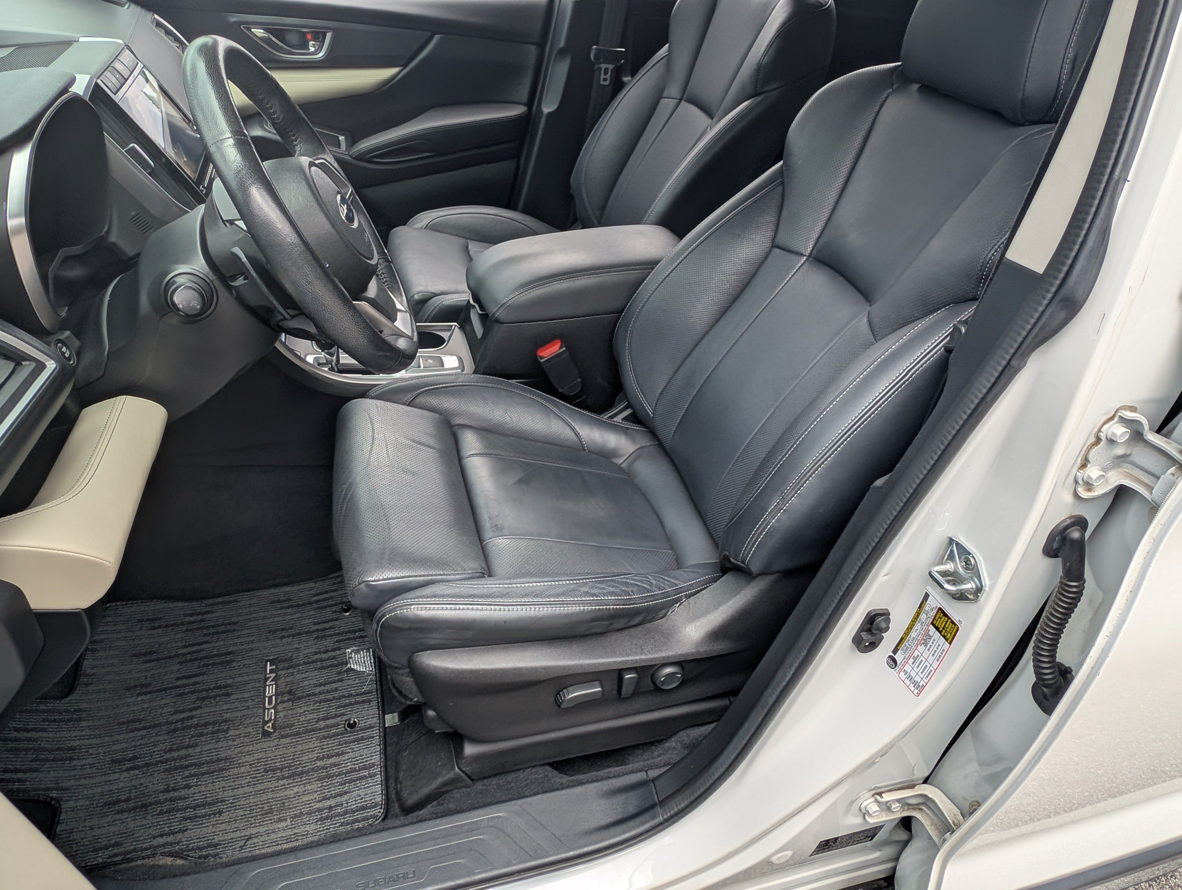Used 2022 Subaru Ascent Limited AWD/4WD image 16