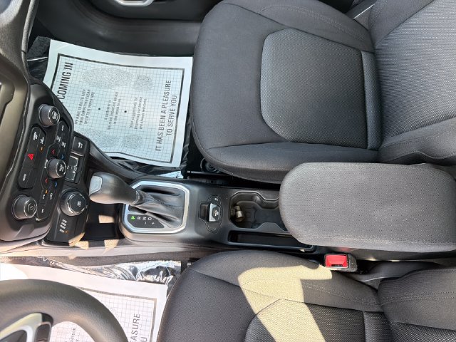 Used 2021 Jeep Renegade Sport AWD/4WD image 27