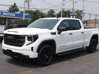 Used 2023 GMC Sierra 1500 Pro w/ Graphite Edition