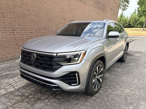 Used 2024 Volkswagen Atlas Cross Sport SEL Premium R-Line AWD/4WD image 1