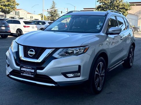Used 2017 Nissan Rogue SL FWD image 8