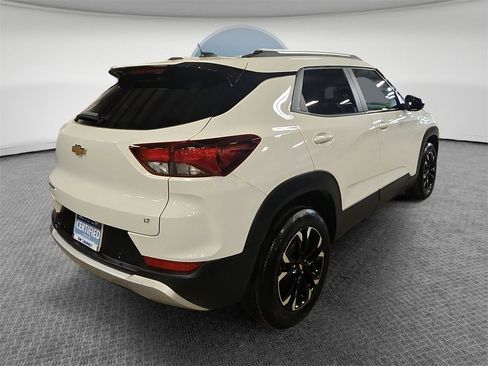 Certified 2023 Chevrolet TrailBlazer LT w/ Convenience Package image 3