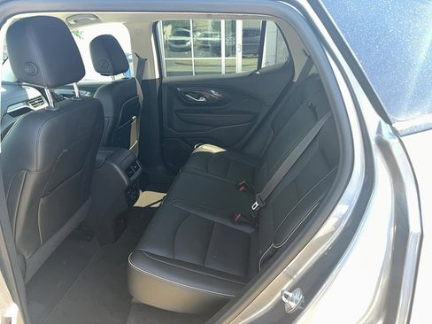 Used 2020 GMC Terrain Denali w/ Denali Premium Package AWD/4WD image 11