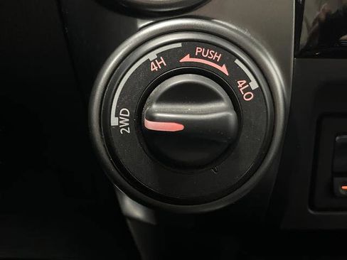 Used 2017 Nissan Titan Platinum Reserve AWD/4WD image 24