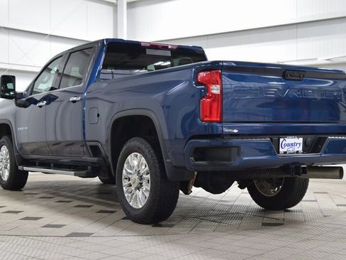 Used 2022 Chevrolet Silverado 3500 High Country image 6