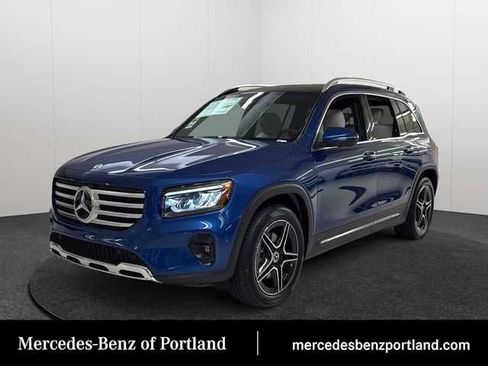 Certified 2026 Mercedes-Benz GLB 250 4MATIC image 1