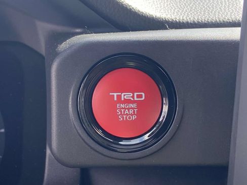 Used 2025 Toyota Tacoma TRD Off-Road w/ TRD Off Road Upgrade Package AWD/4WD image 24