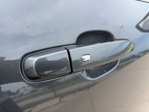 Used 2017 Chevrolet Malibu LT FWD image 22