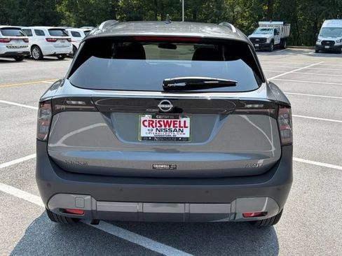Certified 2025 Nissan Kicks SV w/ SV Premium Package AWD/4WD image 4