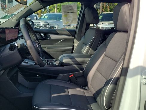 Used 2026 Buick Enclave Preferred image 19