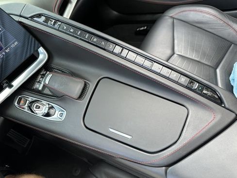 Used 2021 Chevrolet Corvette Stingray Premium Conv w/ Z51 Performance Package RWD image 41