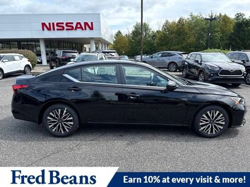 New 2026 Nissan Altima 2.5 SV FWD image 11