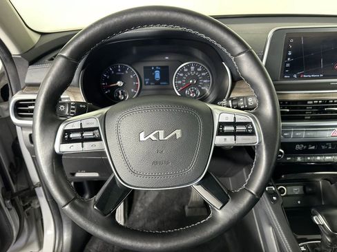 Used 2022 Kia Telluride EX w/ EX Premium Package AWD/4WD image 12