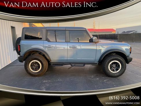 Used 2024 Ford Bronco Outer Banks w/ Sasquatch Package image 1