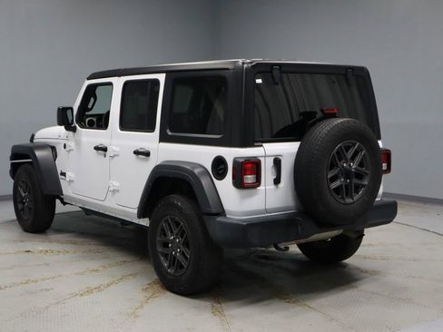 Used 2024 Jeep Wrangler Unlimited Sport AWD/4WD image 8