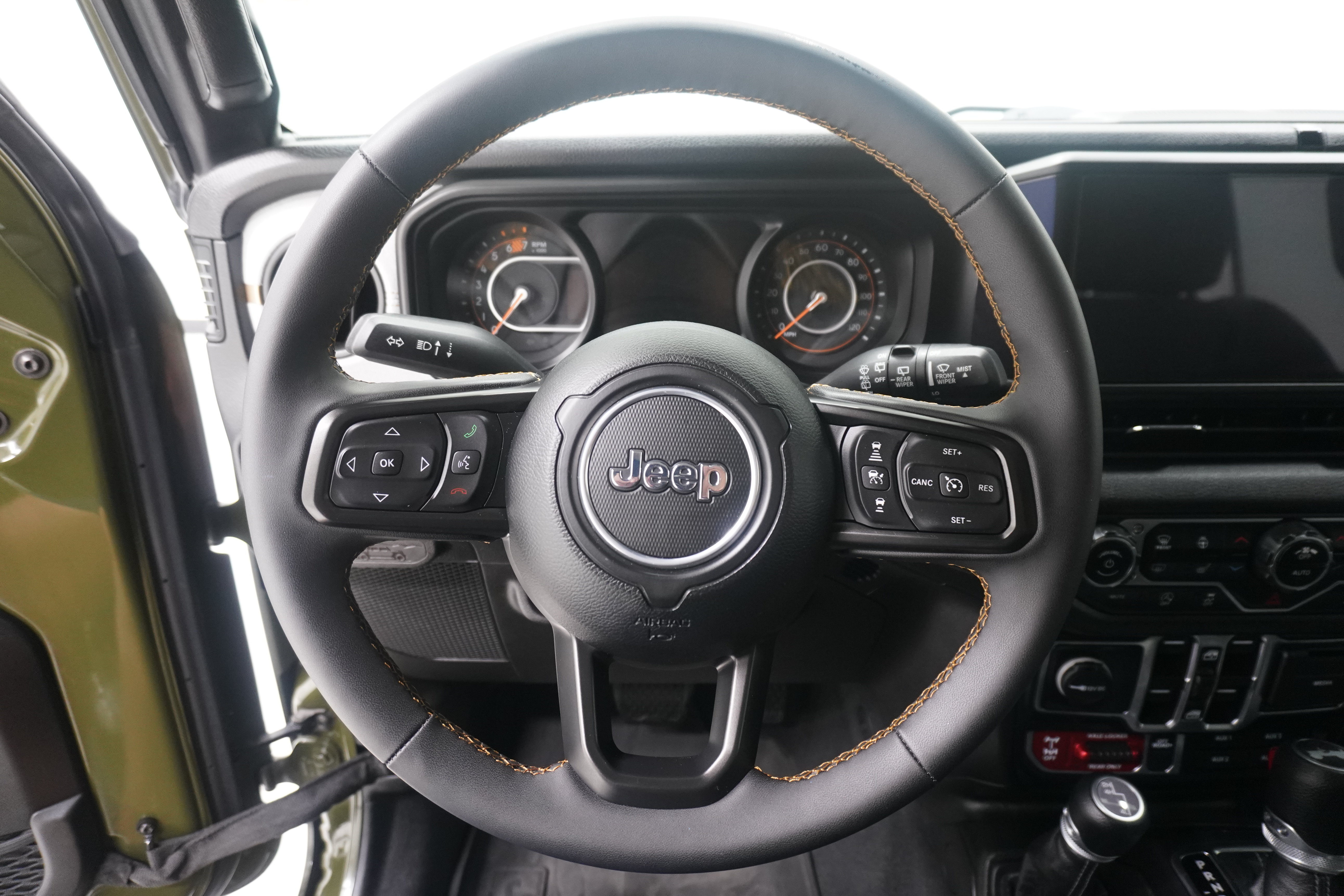 Used 2024 Jeep Wrangler Unlimited Sport AWD/4WD image 18