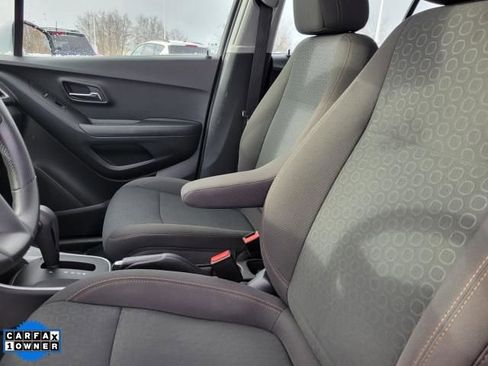 Used 2018 Chevrolet Trax LS image 16