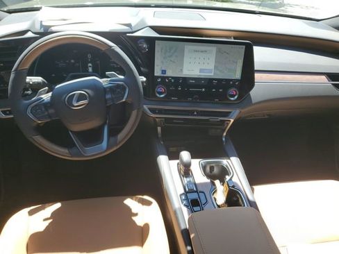 Used 2026 Lexus RX 350h w/ Convenience Package image 11
