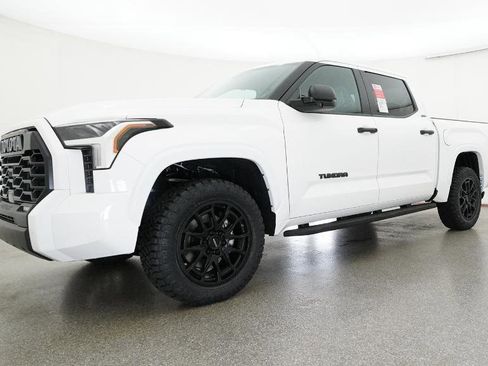 New 2026 Toyota Tundra SR5 AWD/4WD image 20