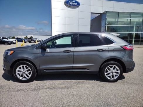 Used 2024 Ford Edge SEL AWD/4WD image 2