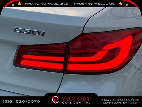 Used 2020 BMW 530i xDrive w/ Executive Package image 10