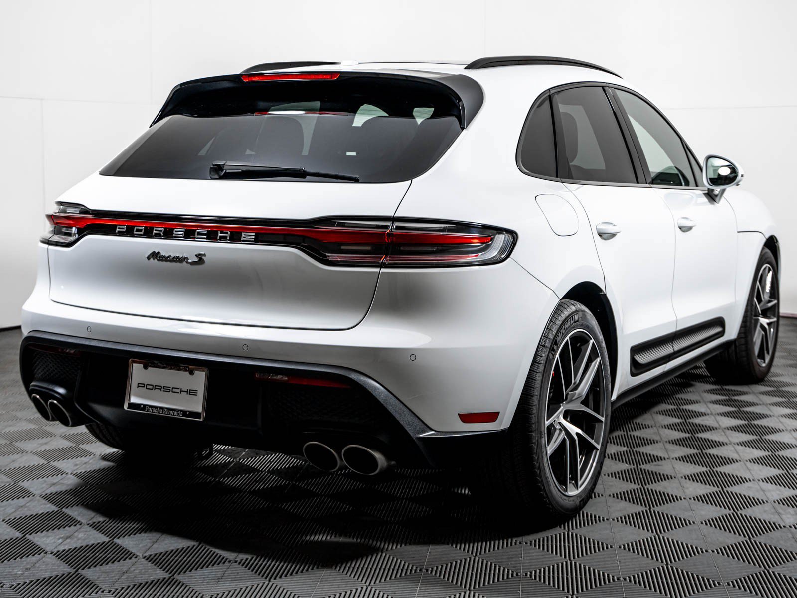Used 2026 Porsche Macan S AWD/4WD image 10