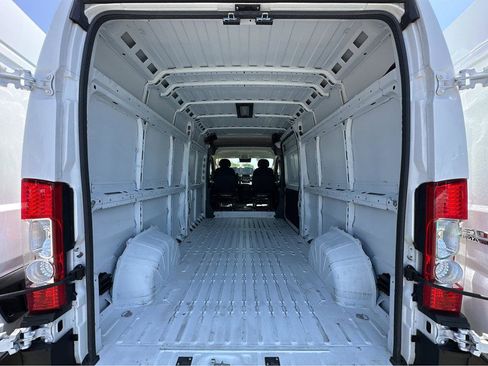 Used 2023 RAM ProMaster 2500 FWD image 39