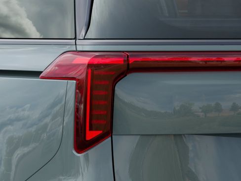New 2027 Kia Carnival Hybrid FWD image 11
