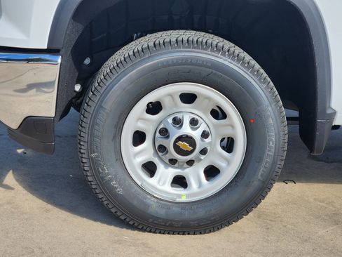 New 2026 Chevrolet Silverado 2500 W/T image 18