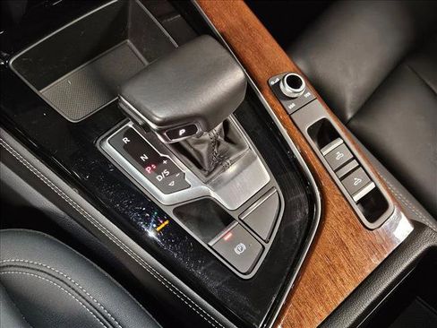 Used 2022 Audi A5 2.0T Premium Plus w/ Premium Plus image 11