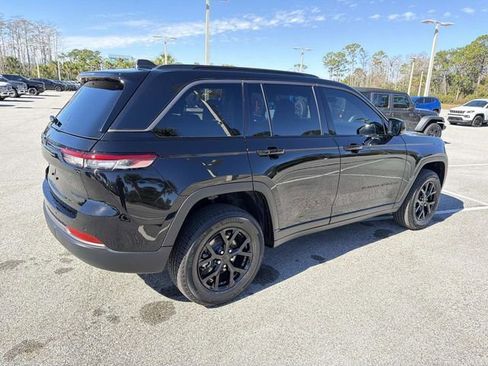 New 2026 Jeep Grand Cherokee Altitude image 3