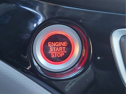 Certified 2022 Honda Pilot Touring image 23