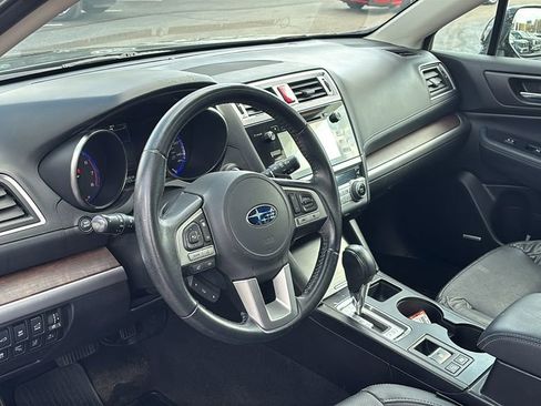 Used 2017 Subaru Outback 2.5i Limited image 22