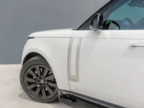 Used 2024 Land Rover Range Rover Long Wheelbase Autobiography AWD/4WD image 44