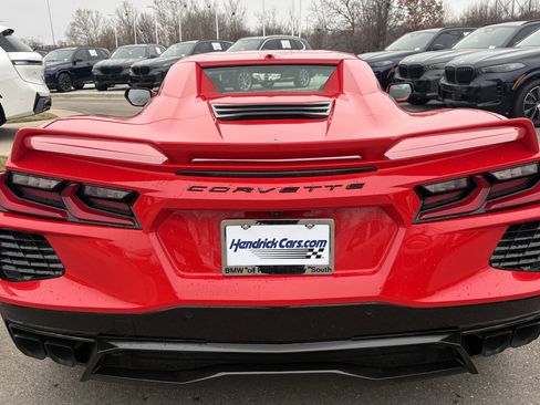 Used 2024 Chevrolet Corvette Stingray Convertible w/ Z51 Performance Package image 9