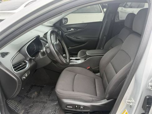 Used 2020 Chevrolet Malibu LT FWD image 7